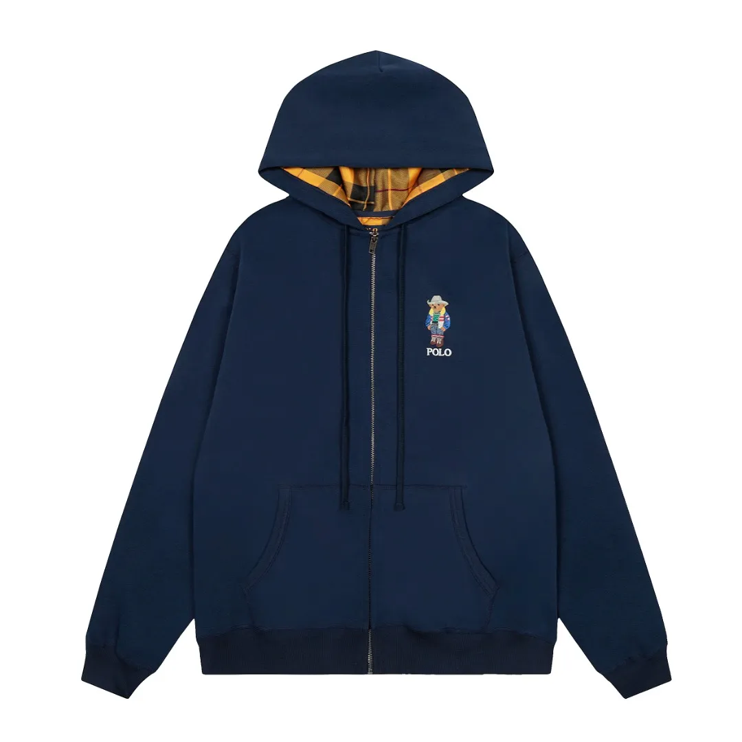 P290 Top Quality" Style Number: 8102# [Ralph Lauren Bear Full Zipper Hooded Autumn and Winter Jacket for Men and Women] ✅Ralph Lauren Simple Color Embroidered Bear Basic Classic Zipper Hooded Jacket ✅370g double-sided cotton heavy fabric Fabric texture version YYDS~ ✅Customized zipper Pure cotton hood rope Full body four-needle six-thread top-stitch design Quality restoration ✅Contrast color yarn-dyed plaid inside Add a little more color without losing the simple and basic style ✅The upper body is simple and easy to match, a must-have for ootd, a versatile style, recommended for couples to wear when traveling~ Size: S-XL Color: White Gray Navy